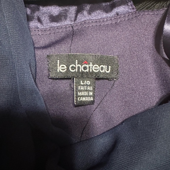 Le Chateau Dress - Picture 6 of 7